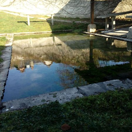 Le Bonheur Des Hotes Suèvres Extérieur photo