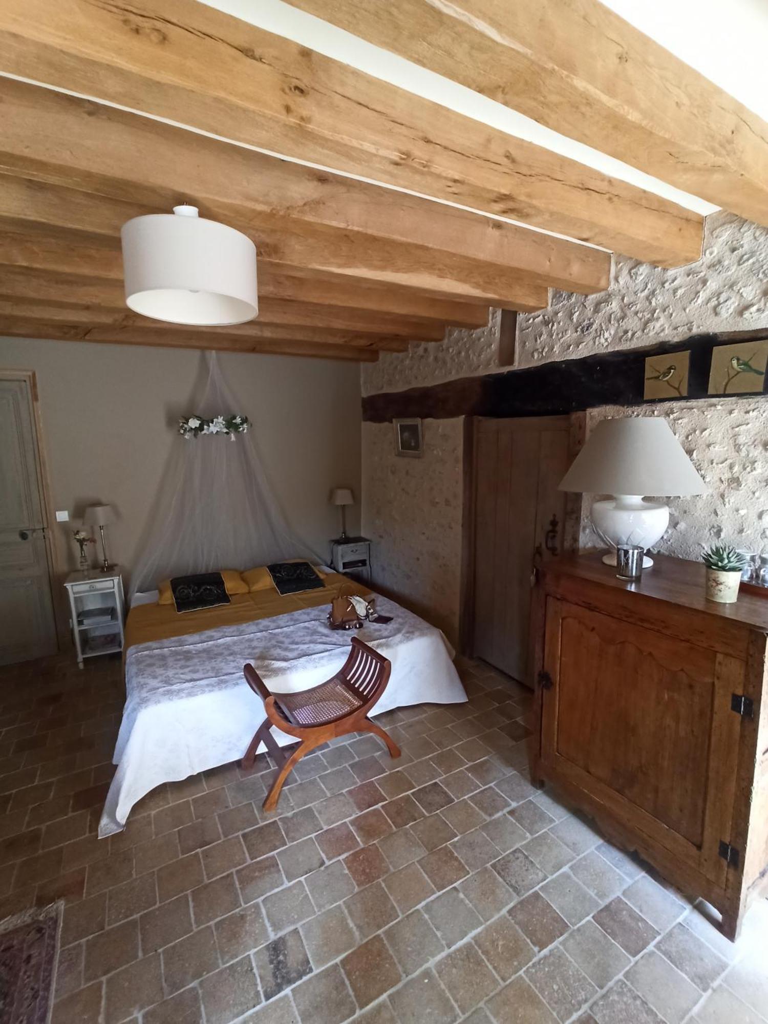 Le Bonheur Des Hotes Suèvres Extérieur photo
